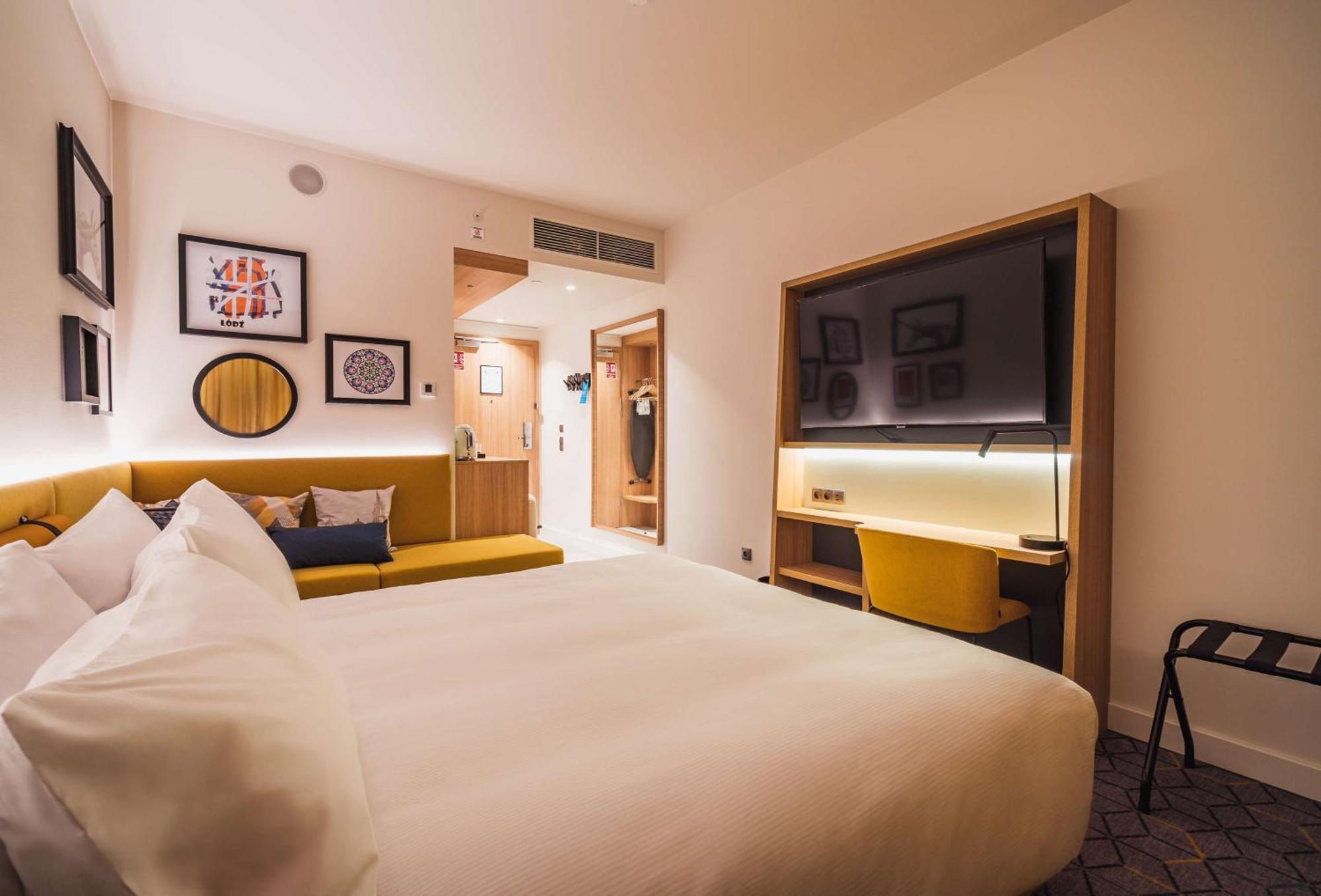 Hampton By Hilton Lodz City Center מראה חיצוני תמונה
