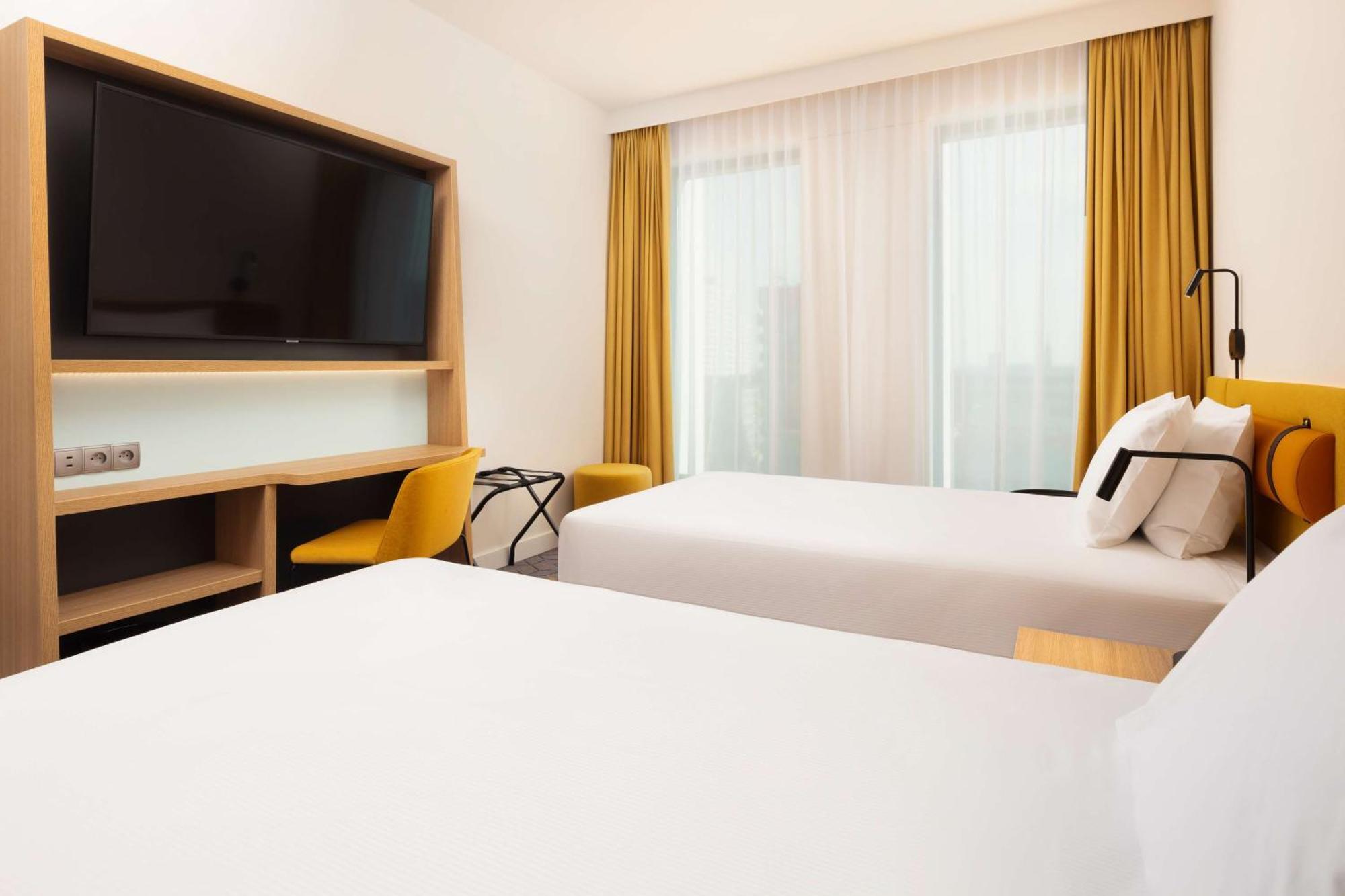Hampton By Hilton Lodz City Center מראה חיצוני תמונה