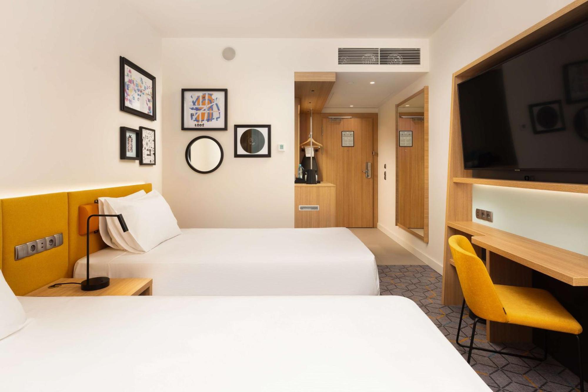 Hampton By Hilton Lodz City Center מראה חיצוני תמונה